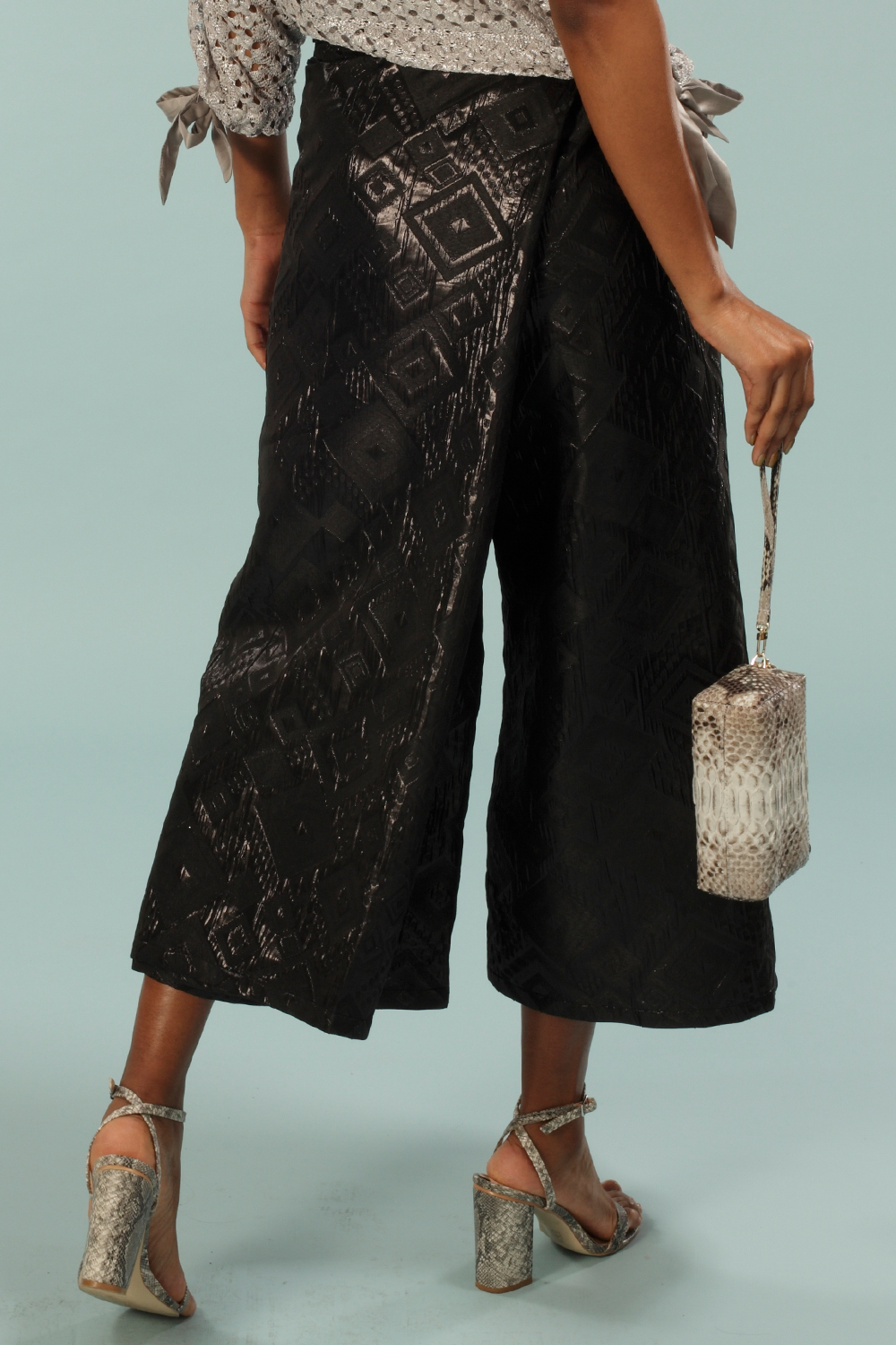 Style D73 : MARGOT - Image 2