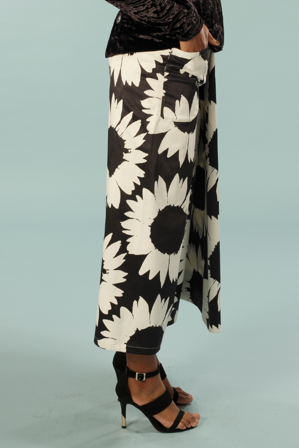 Style D73 : MARGOT - Image 2