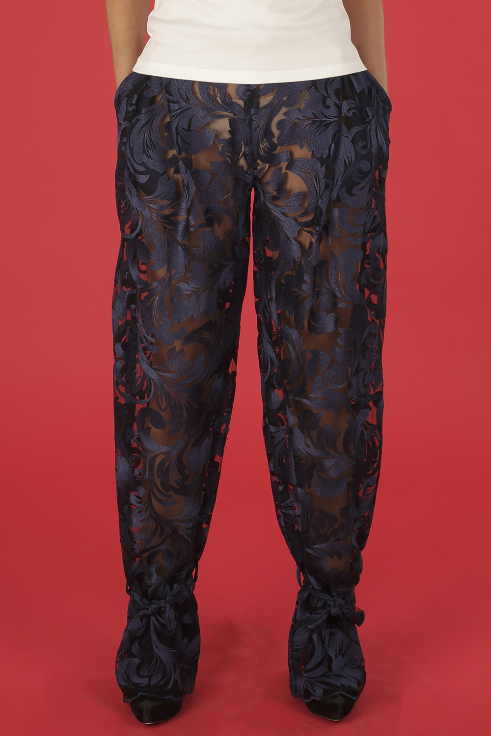 Style D66: MIRA