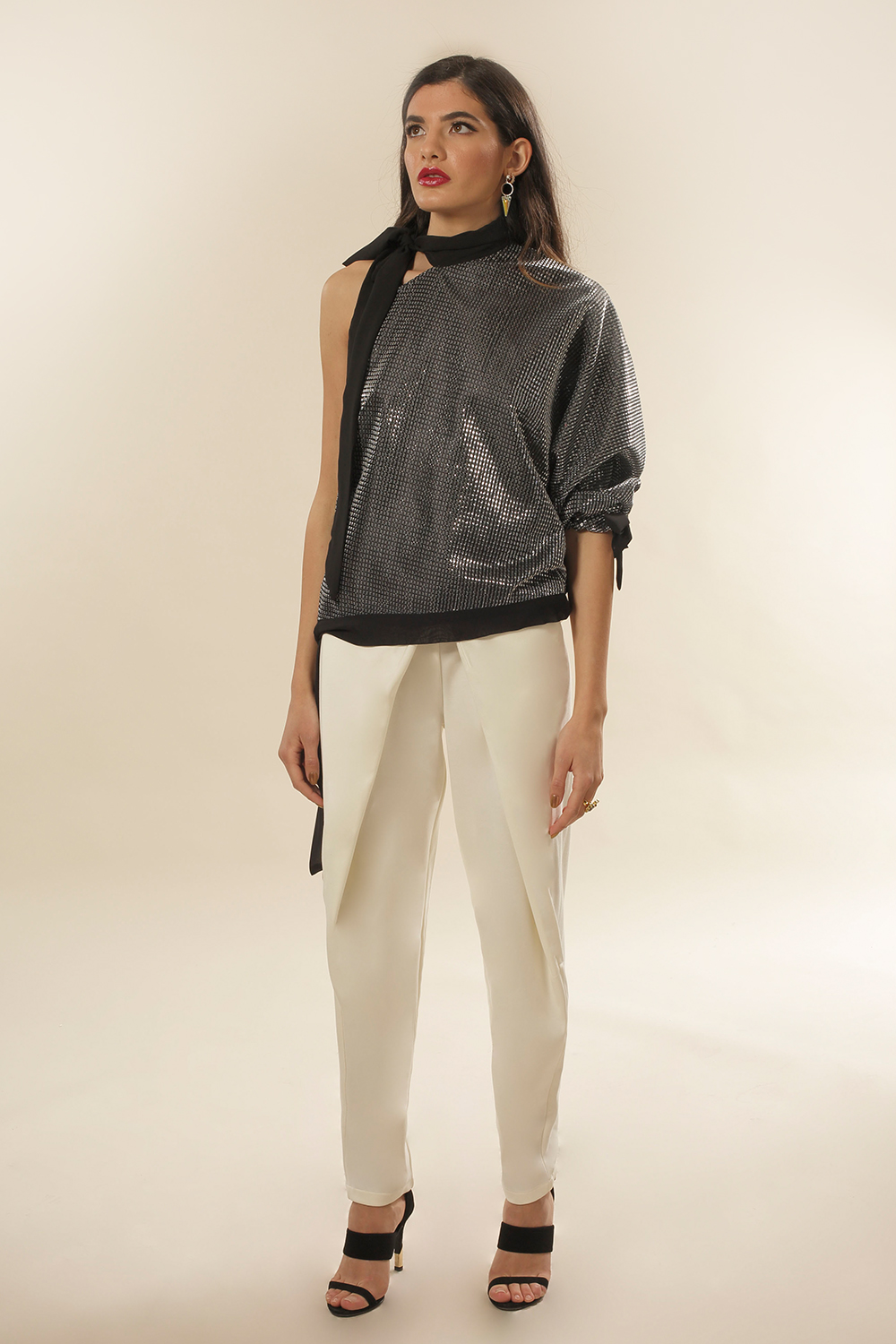Style D1036: HERA
