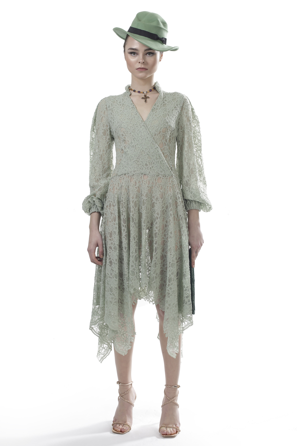 STYLE D1043 : DORA