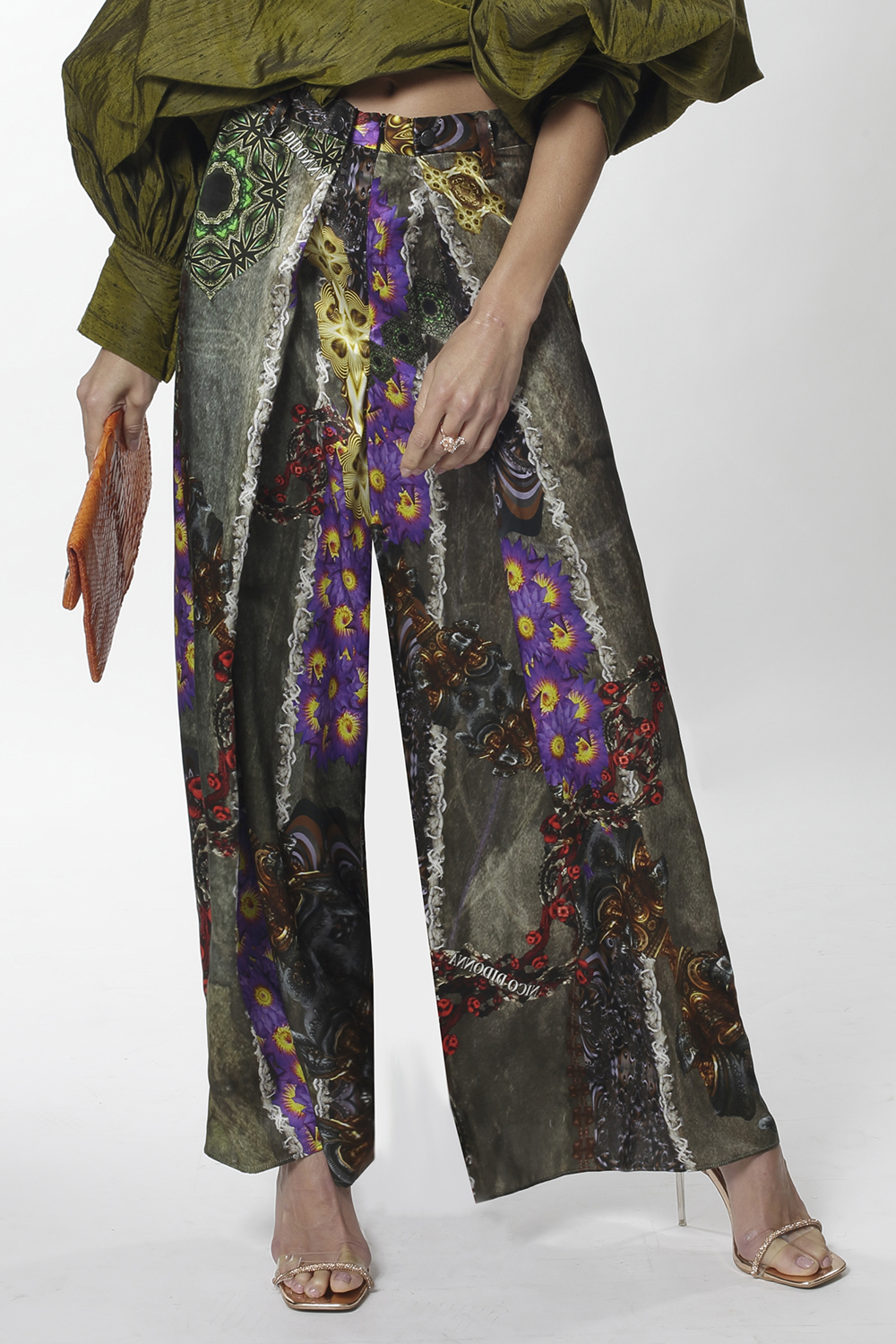 Style 158 : JAQUELINE SILK