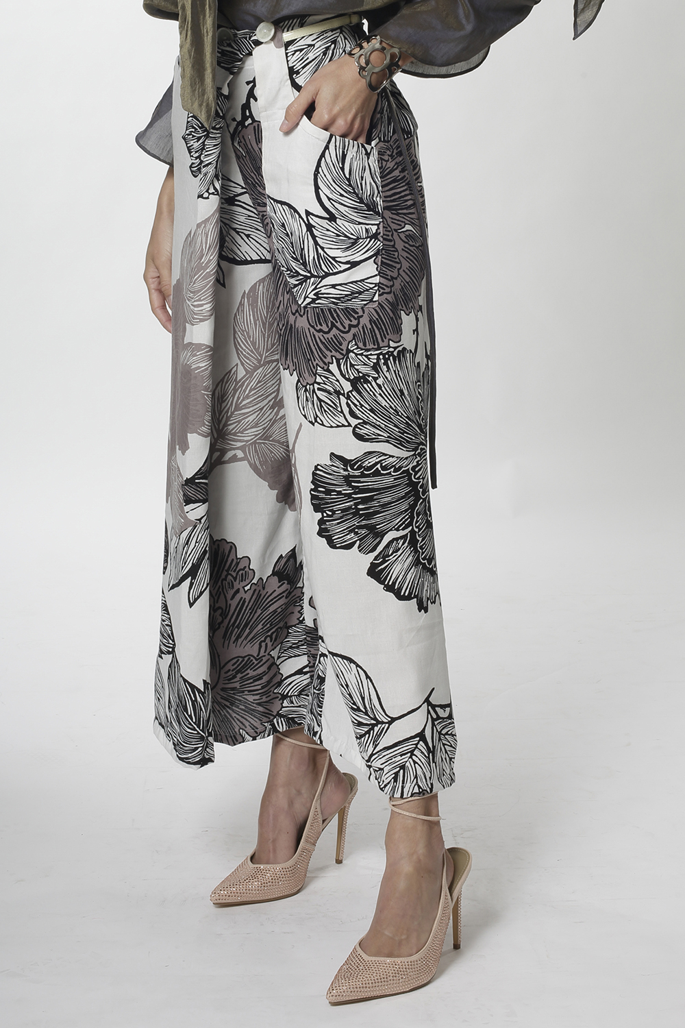 Style D73 : MARGOT BOLD - Image 2