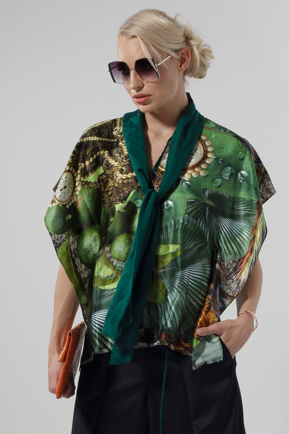 STYLE D1056 :NANA NECKTIE