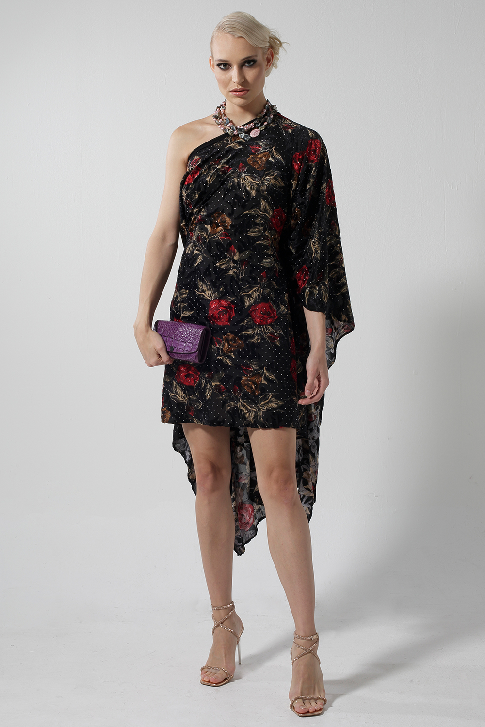style D1056 :NANA MID