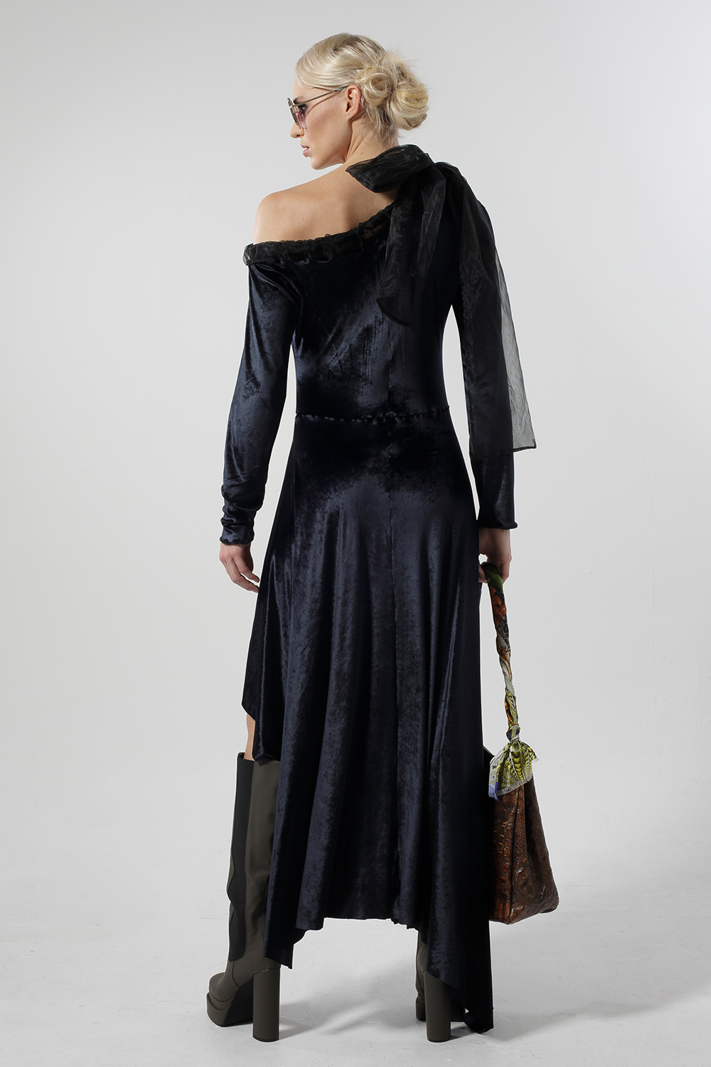 STYLE D1025: CARNATION ONE SHOULDER - Image 2