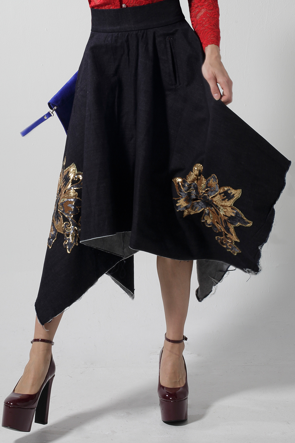 STYLE D1044: NOOR SQN APLIQUE - Image 4