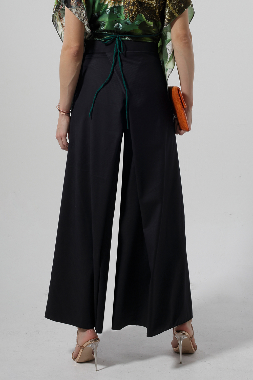 STYLE 158 :JAQUELINE  CLW - Image 2