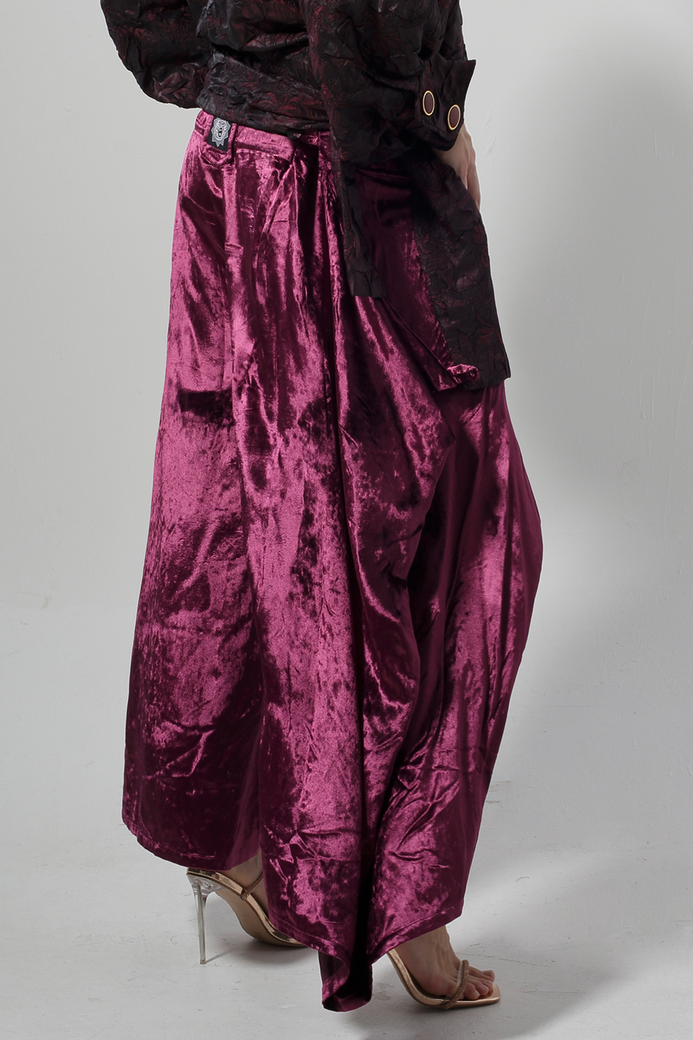 STYLE D73: MARGOT VLR - Image 4