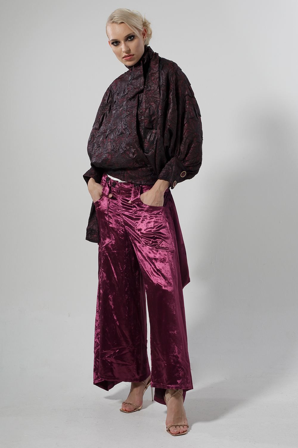STYLE D73: MARGOT VLR - Image 5