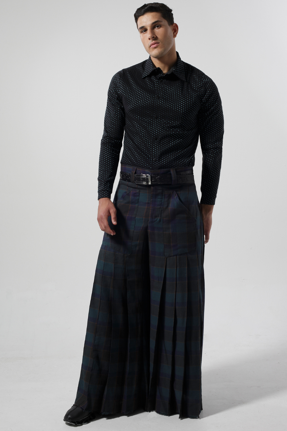 STYLE M39 :MINOS PLEATES - Image 4