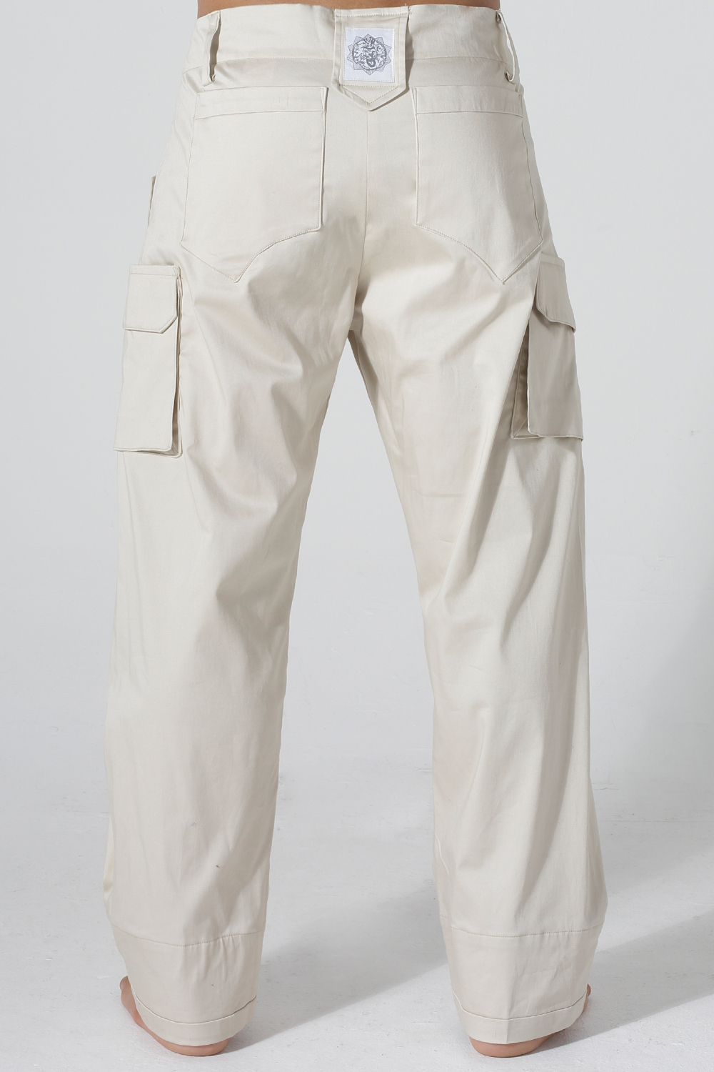 STYLE M8: JULIUS BELLOW - Image 2