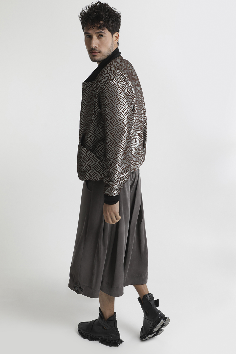 M17: MARTIN REV PLTH - Image 5