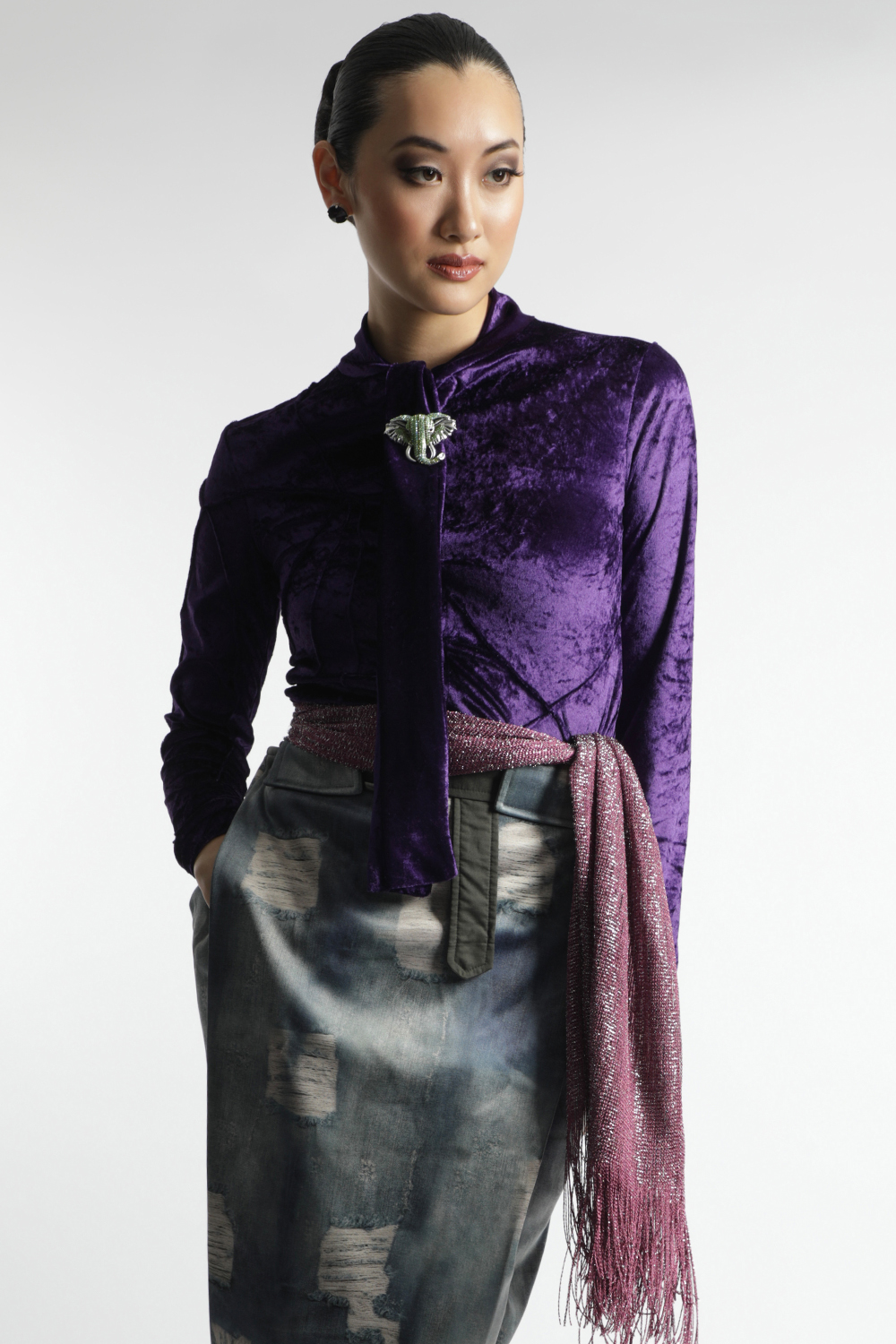 STYLE:1052 URANIA CRSH